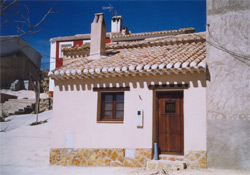 ALDEA DE LOS ODRES. CASA DE LA GINESA