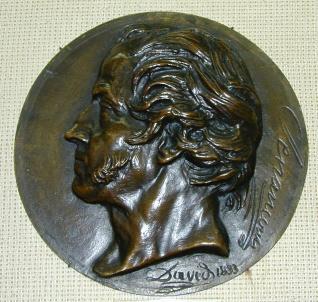 Medallón con retrato de Etienne Pivert de Senancour