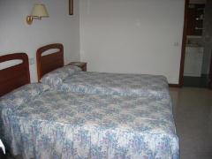 Pension Habitaciones Lopez Azcona