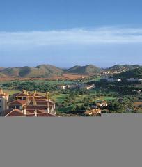 HOTEL LAS LOMAS VILLAGE &amp; SPA