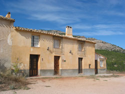 CASA PEQUEÑA