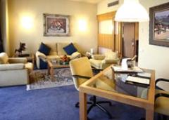 Iruña Palace. Tres Reyes