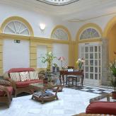 Hospedería Las Cortes