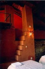 LA CASA DE LAS ACACIAS