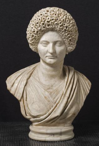 Busto de dama romana