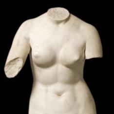 "Torso de Afrodita del tipo ""Venus Medici"""