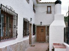 Casa Rural El Cerezo. Casas Maribel