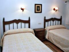 Casa Rural El Cerezo. Casas Maribel