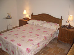 CASA FINCA LOS ROCAS