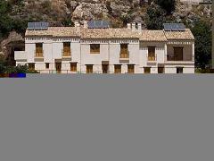 HOSPEDERÍA BAJO EL CEJO