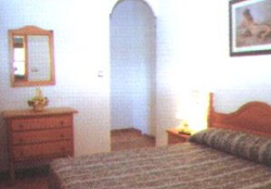 HOTEL LOS PERIQUITOS