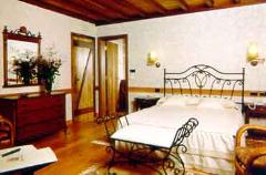 Casa Antiga do Monte