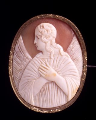 Camafeo con figura de ángel