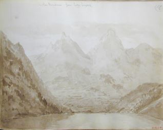 Montes Mythen desde el lago de Lucerna (Suiza)