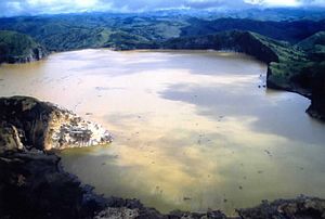 Erupción límnica