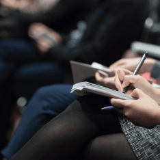 Repensar, escuchar, colaborar: Informe sobre reporting, transparencia y sostenibilidad de las marcas. Repensar, escuchar, colaborar: Informe sobre reporting, transparencia y sostenibilidad de las marcas.