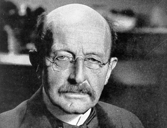 ¿Cómo explica 
Planck el fenómeno?