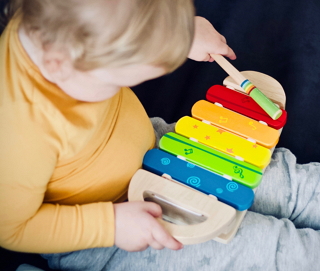 El sentido del oído: Construcción de un xilófono. Práctica para niños de 4 a 7 años