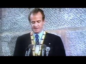 Rey Juan Carlos I recibe el premio Carlomagno. (1982)