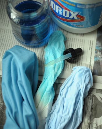 Dyeing Fabric: Mordants, Bleach, and Colorfastness