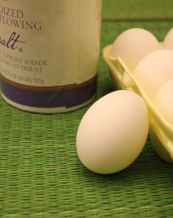 Floating Eggs: A Pre-Breakfast Experiment