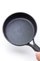 Cast Iron Pans Versus Regular Teflon Pans