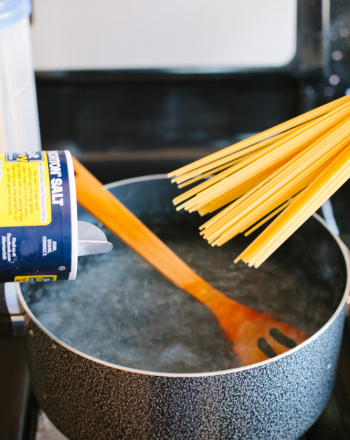 Does Adding Salt to Pasta make it Cook Faster?