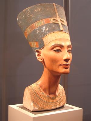 Busto de Nefertiti en 3D (catedu.es)