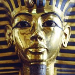 Visita la tumba de Tutankamón desde clase