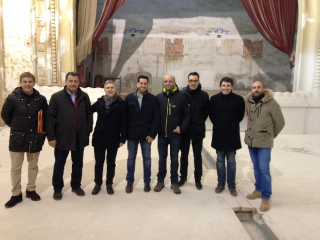 Eduardo Rodríguez Osés visita las obras de rehabilitación del Nuevo Cinema de Arnedo