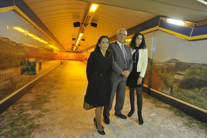 La Rioja Turismo y Destinia crean en el metro de Callao un túnel que une la madrileña estación con La Rioja