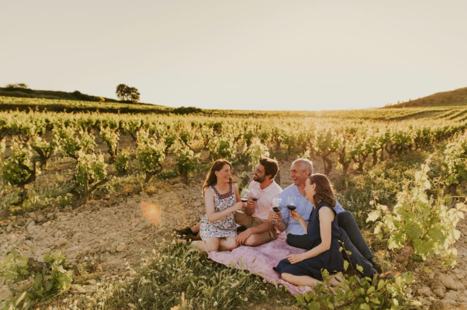 La Rioja Turismo presenta una amplia oferta de experiencias turísticas para disfrutar este verano en nuestra comunidad La Rioja Turismo presenta una amplia oferta de experiencias turísticas para disfrutar este verano en nuestra comunidad