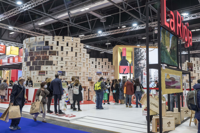 El estand de La Rioja en FITUR se transforma durante el fin de semana y se convierte en un espacio para mostrar a los visitantes todas las experiencias que te #Reserva La Rioja