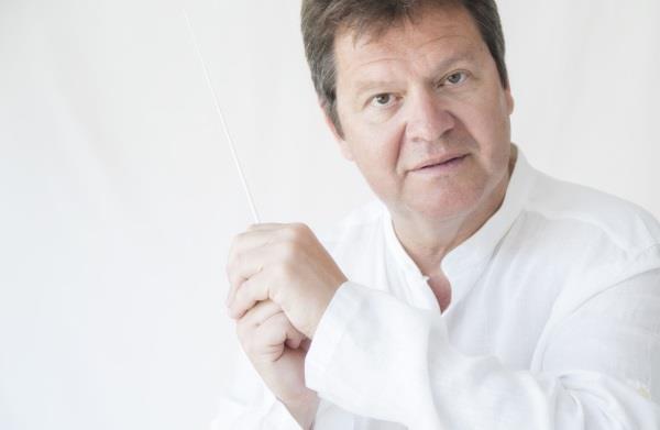 ORQUESTA SINFÓNICA DE NAVARRA Y ORFEÓN PAMPLONÉS CON MANUEL HERNÁNDEZ-SILVA