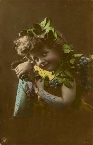 Retrato niña uvas